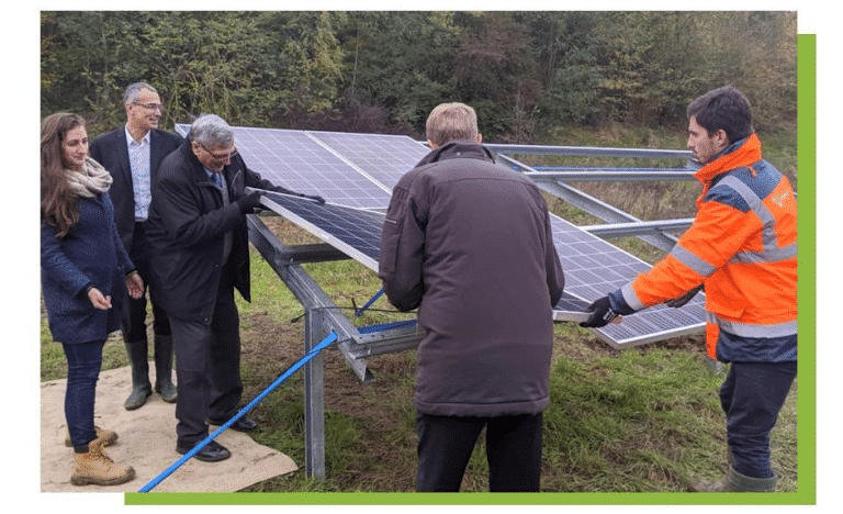 ECT et Akuo posent la Première Pierre de la centrale photovoltaïque d'Annet-sur-Marne.