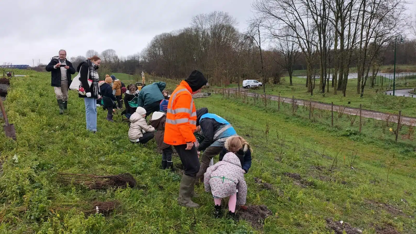 Décembre - Plantation école - site Loison-sous-Lens